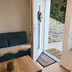 Torrent House *