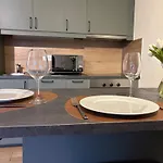 Torrent House דירה *